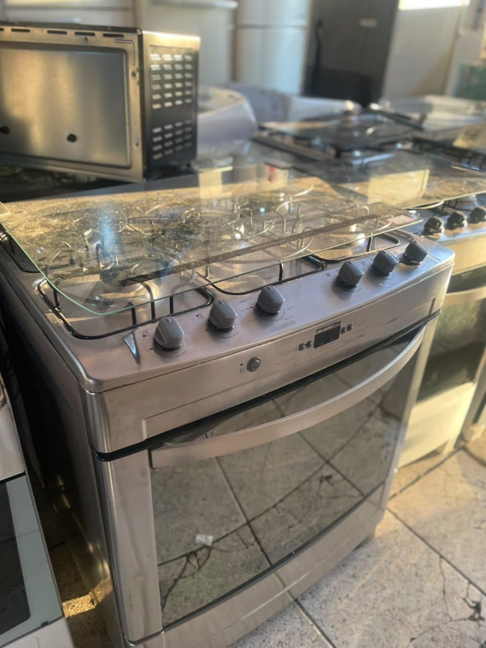 Fogão inox 5 bocas de piso, estado Seminovo