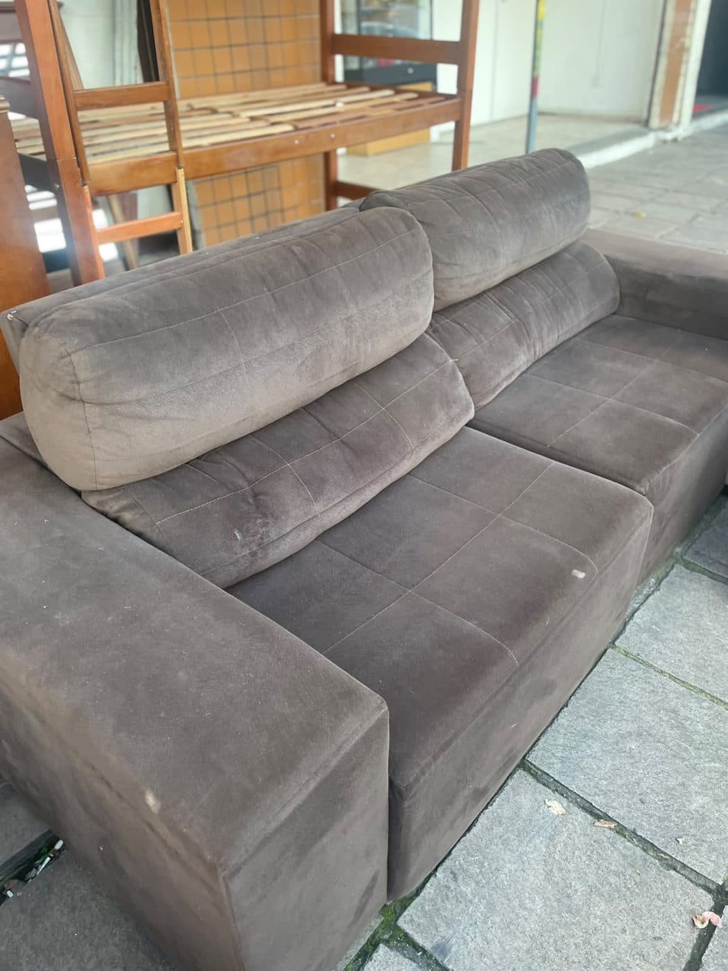 Sofá suede marrom, estado Usado